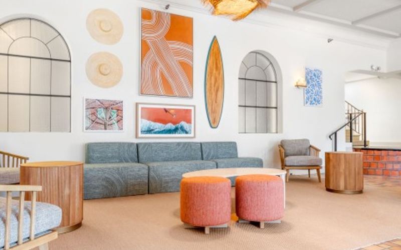 the lobby lounge with arched windows